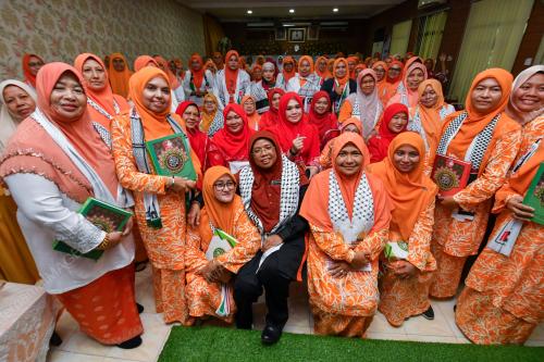 DATUK AIMAN ATHIRAH SABU