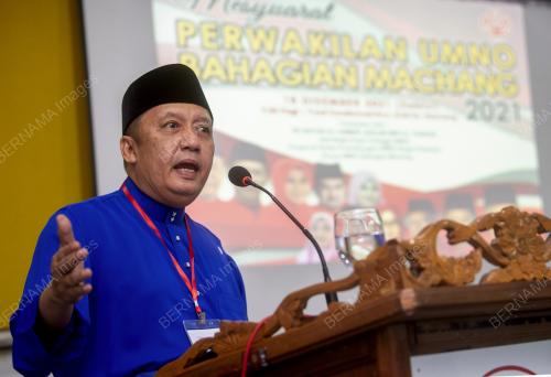 DATUK AHMAD JAZLAN YAAKUB