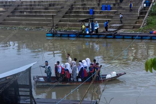 TINJAUAN DI SUNGAI GOLOK