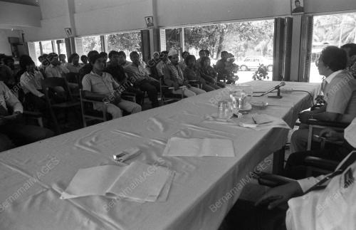KB04_20032015_SAMPAI_SIJIL