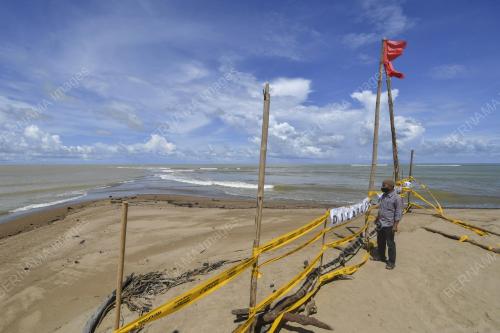 PANTAI MEK MAS