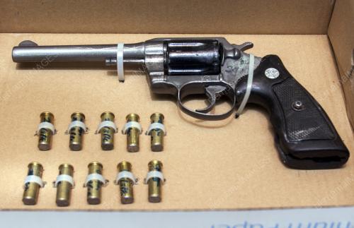 KB04_21032016_PISTOL