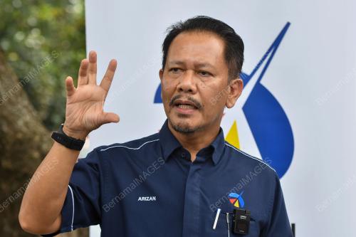 LAMAN WARISAN KAMPUNG LAUT
