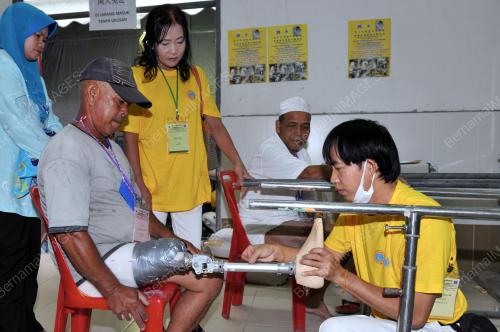 KB04_21102013_KAKI_PALSU