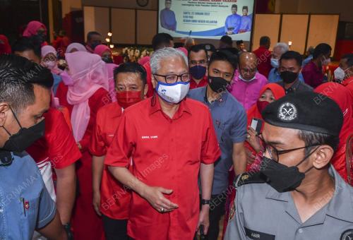 DATUK SERI ISMAIL SABRI YAAKOB