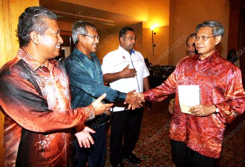MUSTAPA MOHAMED