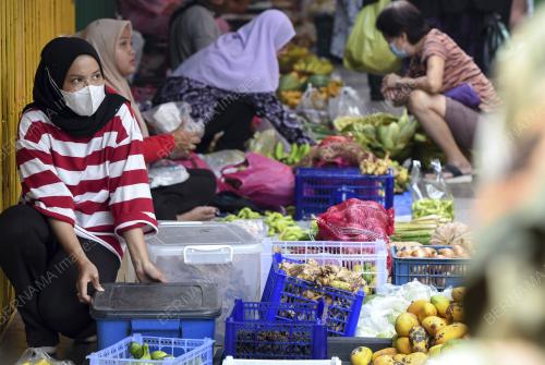 TINJAUAN ORANG RAMAI KE PASAR