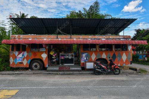 BAS LAMA JADI KEDAI RUNCIT