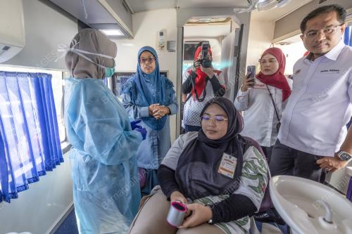 DATUK AIMAN ATHIRAH SABU