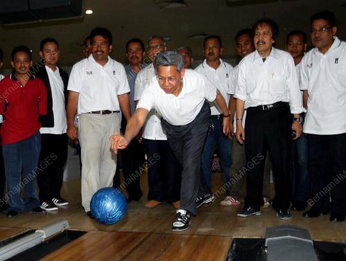 MUSTAPA MOHAMED