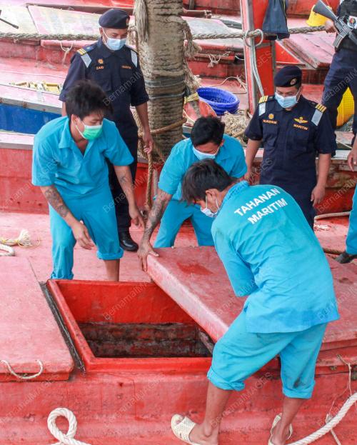 KEPTEN MARITIM MUHD NUR SYAM ASMAWIE YAACOB