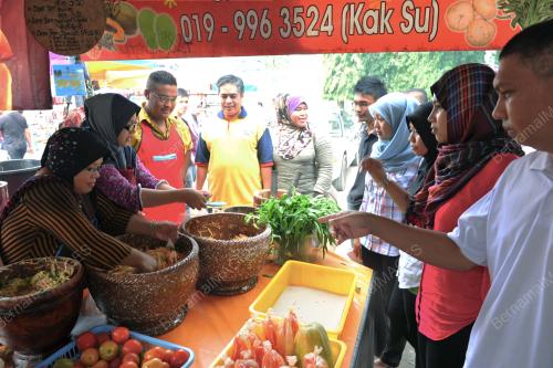 KB04_25072012_BAZAR_RAMADAN