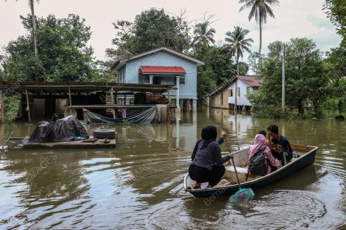 TINJAUAN BANJIR DI KAMPUNG BENDANG PEROL