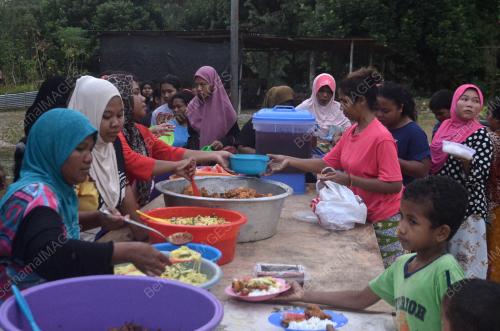 ORANG ASLI BERBUKA PUASA