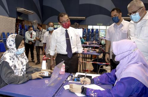 DATUK DR NOOR AZMI GHAZALI