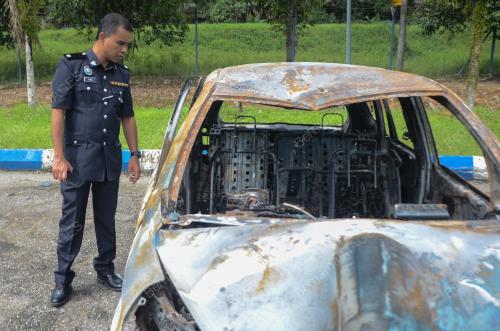 KENDERAAN TERBAKAR