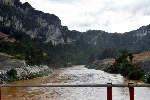 EMPANGAN HIDROELEKTRIK NENGGIRI