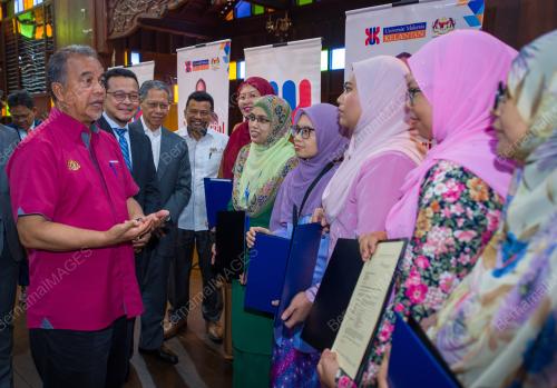 DATUK AMIRUDDIN HAMZAH