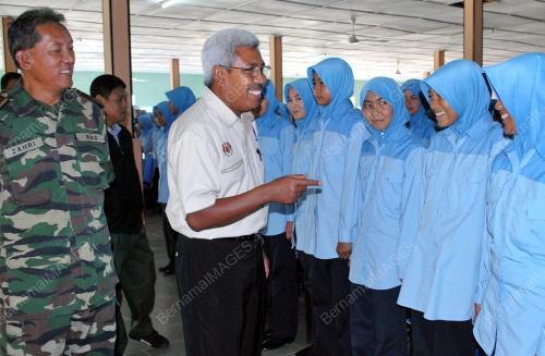 ABDUL HADI AWANG KECHIL
