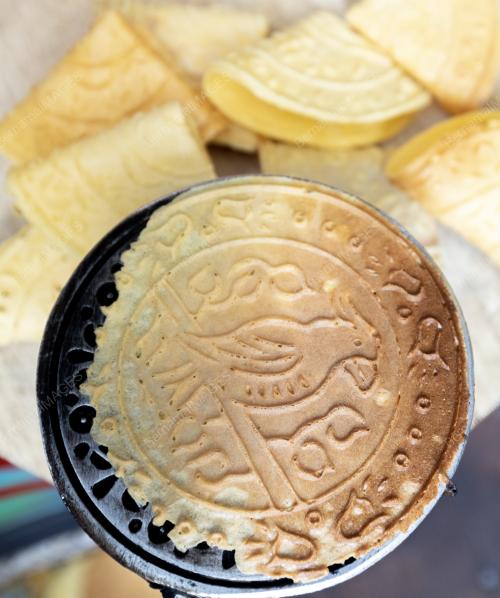 KUIH KAPIT EMPAT DARA