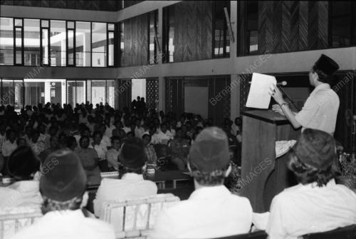 TENGKU RAZALEIGH HAMZAH
