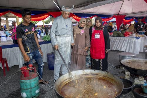 TAN SRI ANNUAR MUSA