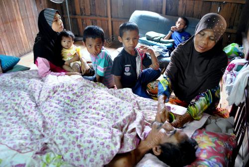 KB04_29022012_MOHON_BANTUAN