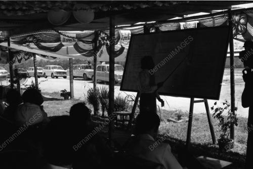 DATO SHARIFF MELAWAT TANAH MERAH