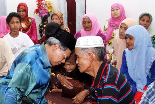 MUSTAPA MOHAMED