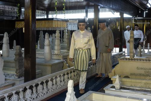 TENGKU MUHAMMAD FAKHRY PETRA