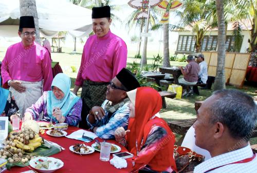 KB04_30082012_TOURISM_RAYA