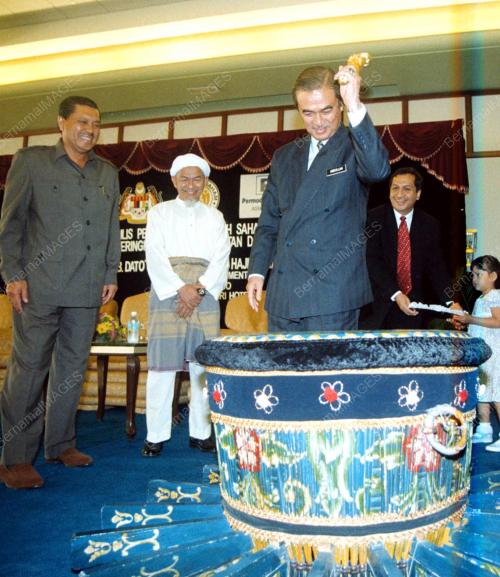 KB05-06_06_2000PUKUL_REBANA_UBI_08012016