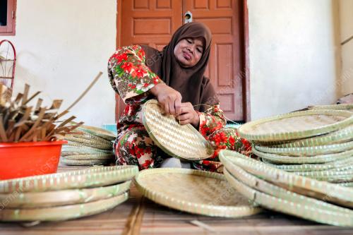 HAZLINA AWANG HAMAT