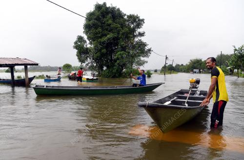 KB05_02122017_TINJAUAN_BANJIR_BN201711302928