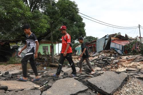 TINJAUAN KESAN BANJIR DI TUMPAT