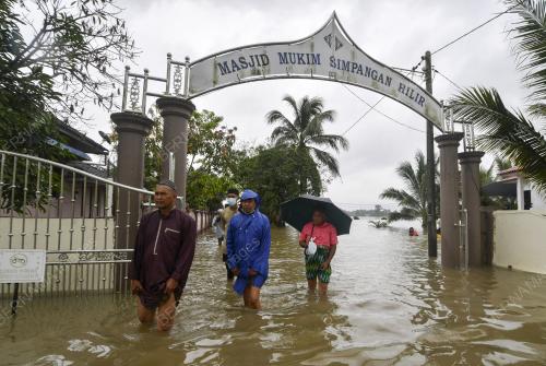 BANJIR DI KAMPUNG SIMPANGAN
