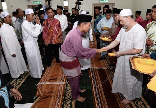 KB05_04062018_AGONG_BN201806019845