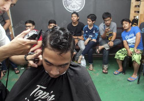 KB05_04072016_GUNTING_RAMBUT
