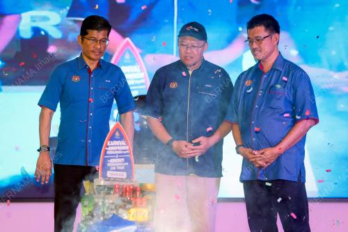 DATUK ADNAN HUSSAIN