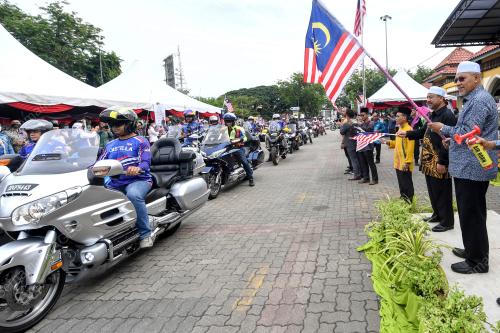 DATUK AHMAD YAKOB
