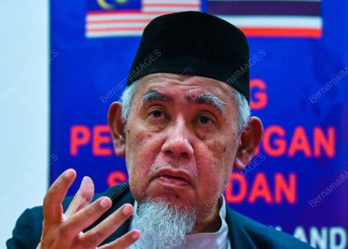 MOHD AZMI ABDUL HAMID
