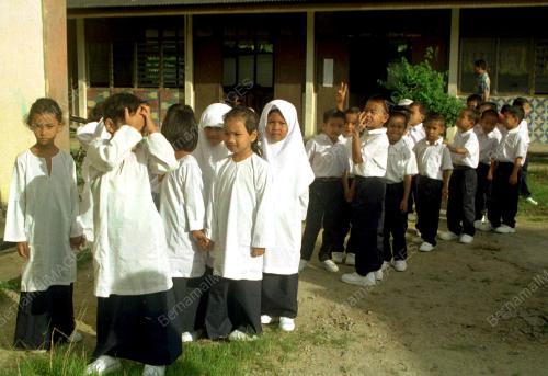 KB05_06012016_PELAJAR_MENANGIS