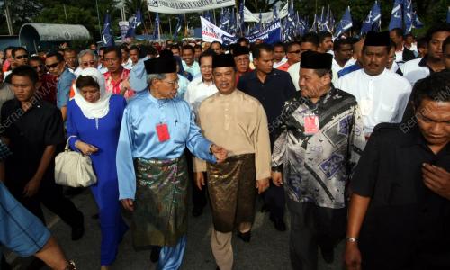 PILIHAN RAYA KECIL DUN MANIK URAI