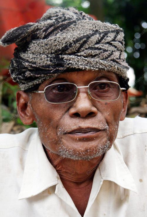 CHE AHMAD CHE HAMOOD