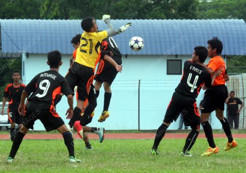 KB05_07092013_BOLA_PEKAK