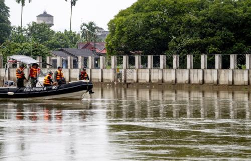 TEMBOK SUNGAI GOLOK