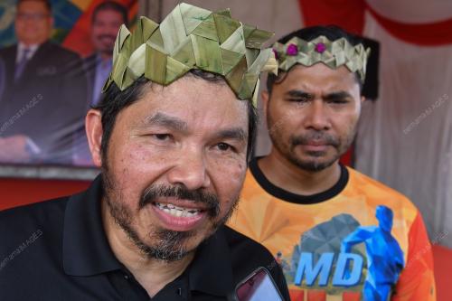 DATUK SERI DR MOHD UZIR MAHIDIN