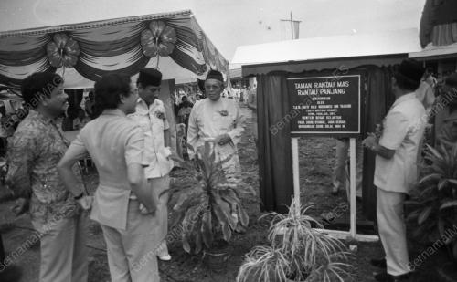 KB05_11082015_PEMBUKAAN_RUMAH