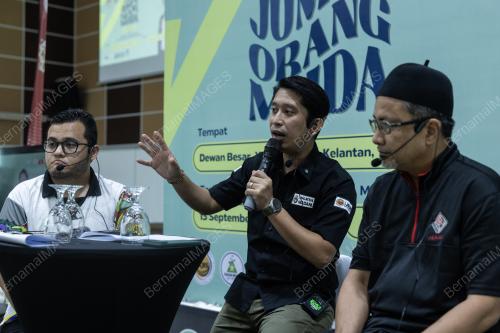 ADAM ADLI ABD HALIM