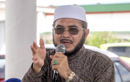 DR NIK MUHAMMAD ZAWAWI SALLEH